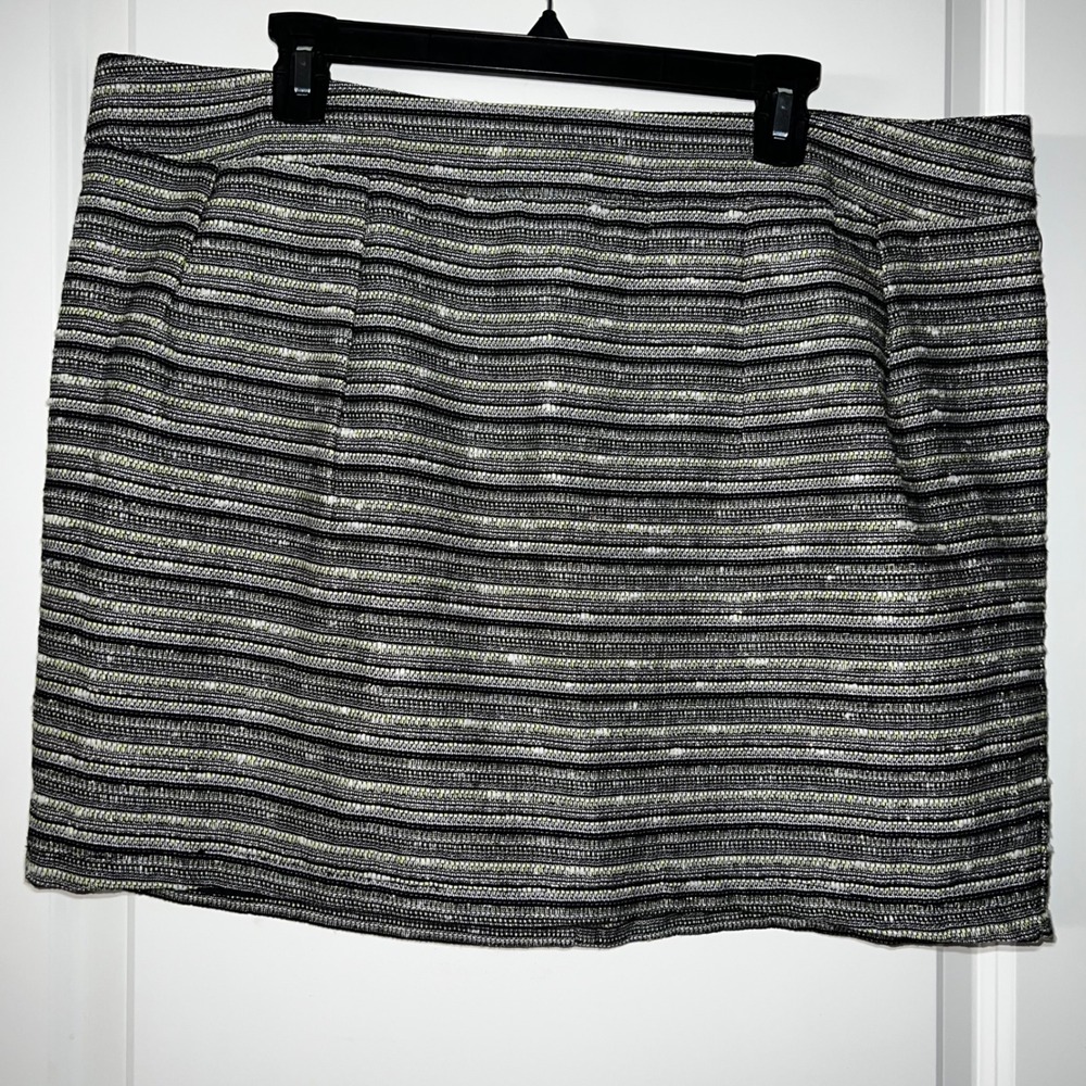 Mossimo Women's‎ Size 18 Striped Tweed Mini Skirt Black White Yellow Lined Zip